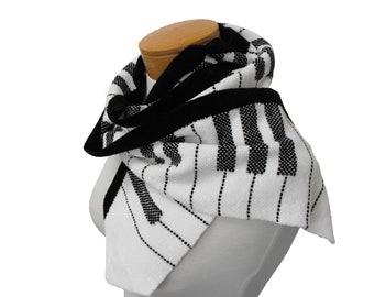 Piano Scarf Handwoven, Piano Key Scarf Music, Black and White Scarf Keyboard, Hand Woven Scarf Chenille, Ladies Scarf Men, Fall Scarf Winter