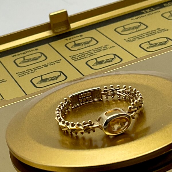 CAVIAR DREAMS Vintage 14K Yellow Imperial Gold Genuine Citrine Flexible Band Ring - Size 9