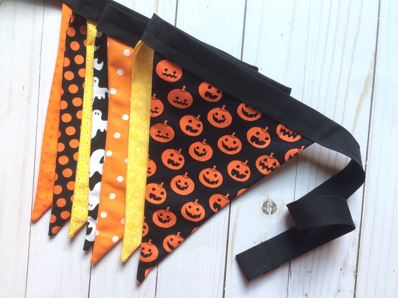Cloth Banner Halloween Fabric Pennant Banner Halloween Decor Kids Halloween Party Black Orange Yellow Bunting Ghosts Pumpkins Garland