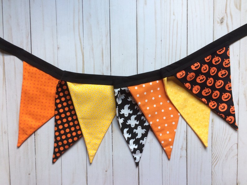Cloth Banner Halloween Fabric Pennant Banner Halloween Decor Kids Halloween Party Black Orange Yellow Bunting Ghosts Pumpkins Garland