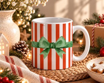 Weihnachtstasse mit Schleife | Minimalistische Tasse Weihnachten | Rot Weiß Grün gestreifte Kaffeetasse | Geschenk zu Weihnachten
