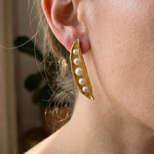 Gold Pearl Drop Earrings, Pea Pod Statement Jewelry, Nature Inspired Gold Tone Earrings, Elegant Gift for Her