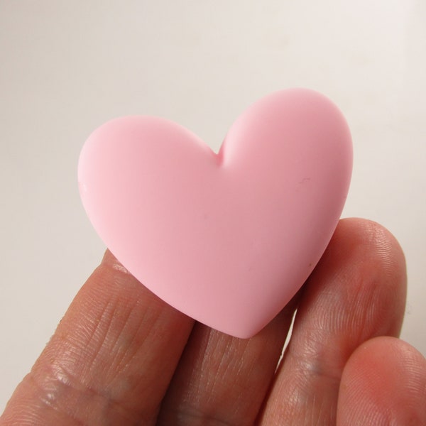 Matte Soft Pink Heart Brooch, Y2k Trending 90s Style Pin