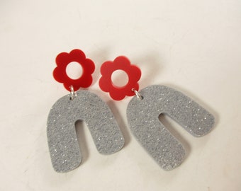 Silver Glitter Dangle Earrings, Red Daisy Swinging 60s Mod Heart Summer Contemporary Fashion