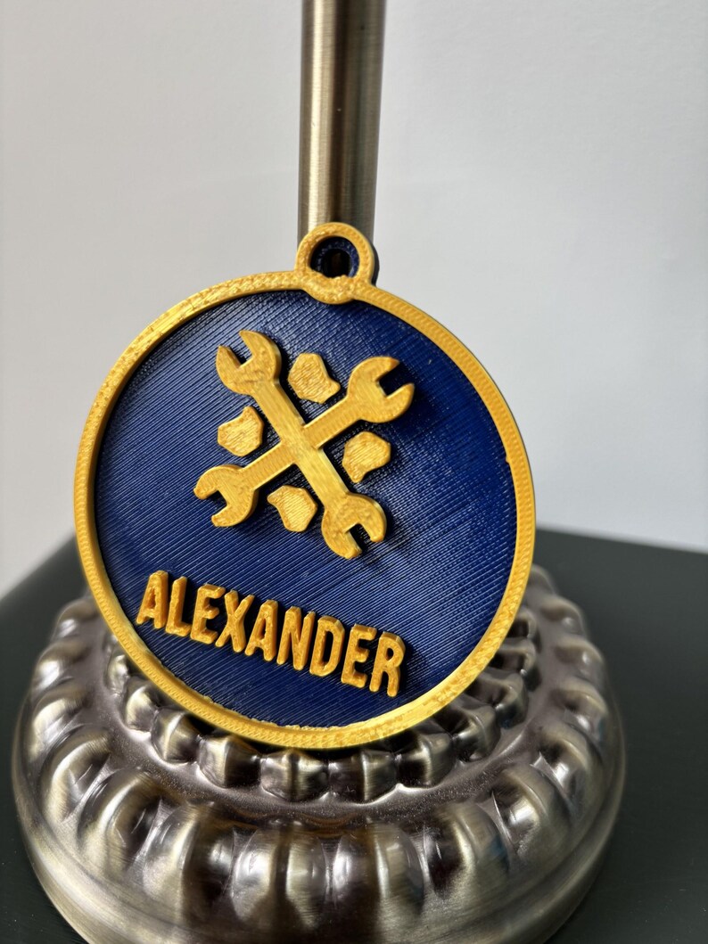 Adorno mecánico personalizado, llave inglesa con nombre personalizado, regalo para amantes de los coches (impreso en 3D) imagen 3