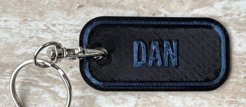 Personalised 3D Printed Name Tag, Keyring Bag Tag (60x30mm) 画像 1