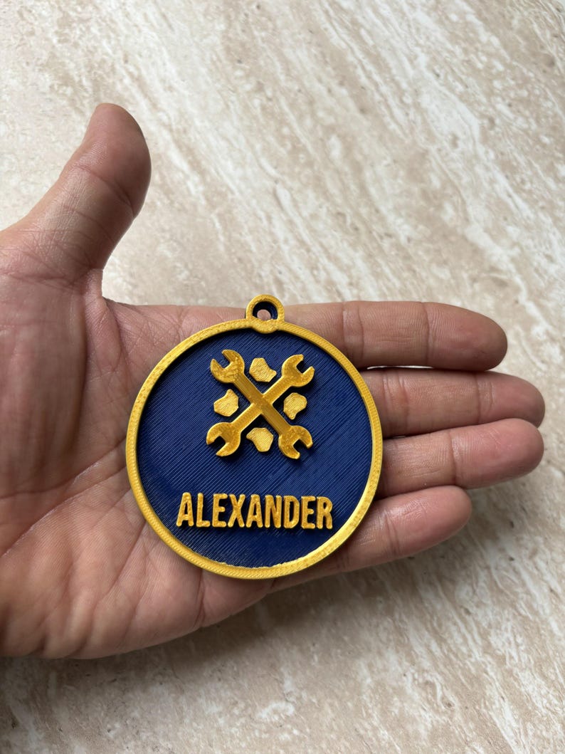 Adorno mecánico personalizado, llave inglesa con nombre personalizado, regalo para amantes de los coches (impreso en 3D) imagen 2