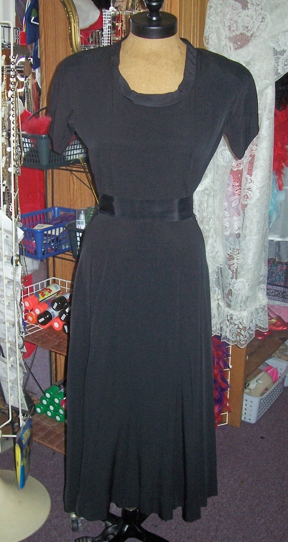 RE-GO FASHION 30's 40's Vtg dress black fitted ful