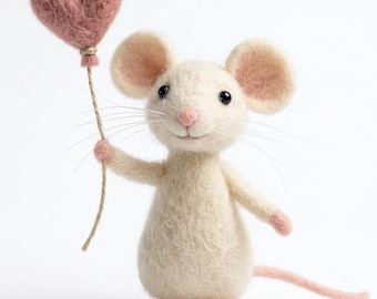 Ratón de fieltro con aguja y globo en forma de corazón, figura de ratón de fieltro de lana, regalo.