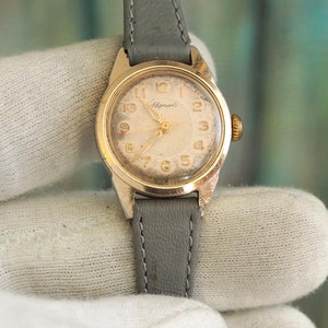 Aurora - Rare early USSR  women&#39;s Watch 1950&#39;s , vintage mechanical wind up watch