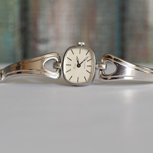 Vintage German mechanical wind up  women's Watch HEIKA 1970's, vintage mechanical wind up watch, mnit condition, unworn