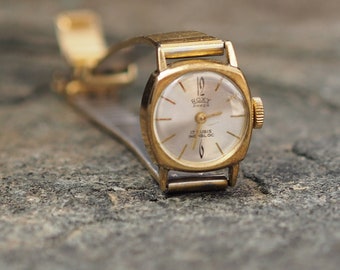 roxy watches waterproof