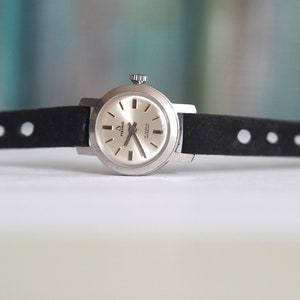 PYRAMID - 1960&#39;s German Women&#39;s Watch , vintage German  mechanical wind up women&#39;s watch, mint condition, unworn