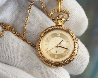 Tiny German  Women's necklace  pendant  Watch , dress watch, vintage quartz watch