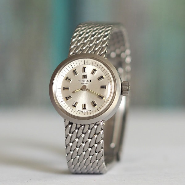 TISSOT - Swiss made mechanical wind up Women's  watch  , mint condition, unworn