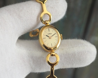 PALLAS ADORA   - tiny Vintage German mechanical wind up Ladies Watch ,  vintage  women's watch - mint, unworn