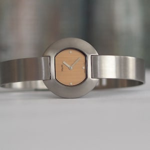 MM - Swiss made quartz   women&#39;s  bangle watch ,  mint, unworn