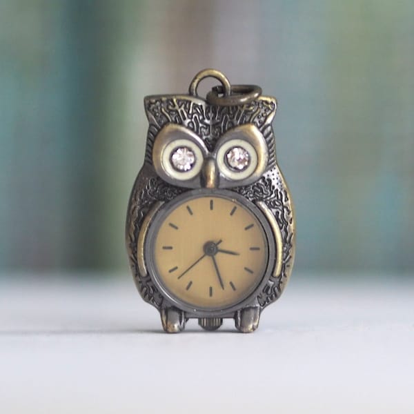 Montre pendentif pour femme à quartz hibou, mouvement japonais, montre collier hibou