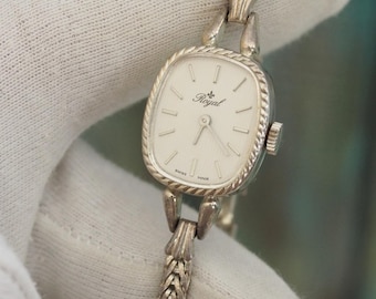 1970's Vintage  Ladies Swiss made women's Watch  Royal , vintage Swiss made mechanical wind up women's watch ROYAL