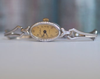 Vintage German Ladies Bracelet Watch Glashütte 17 Jewels / Dress watch, vintage mechanical wind up German women's watch