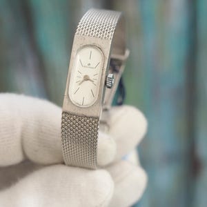 『未使用・保管品』純銀(925S) スイスGolana 手巻腕時計、ヴィンテージ Golana Swiss Watch - Etsy
