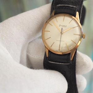 ACCURIST - .375 , 9K gold  Swiss made mechanical wind up mens watcht  solid gold case,  Swiss men&#39;s watch ACCURIST-1960&#39;s