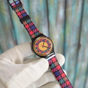 Vintage Swatch “Louvre” Watch – 34mm – Mint Unworn – Geometric Abstract – 1990s Swiss Made – With Original Box