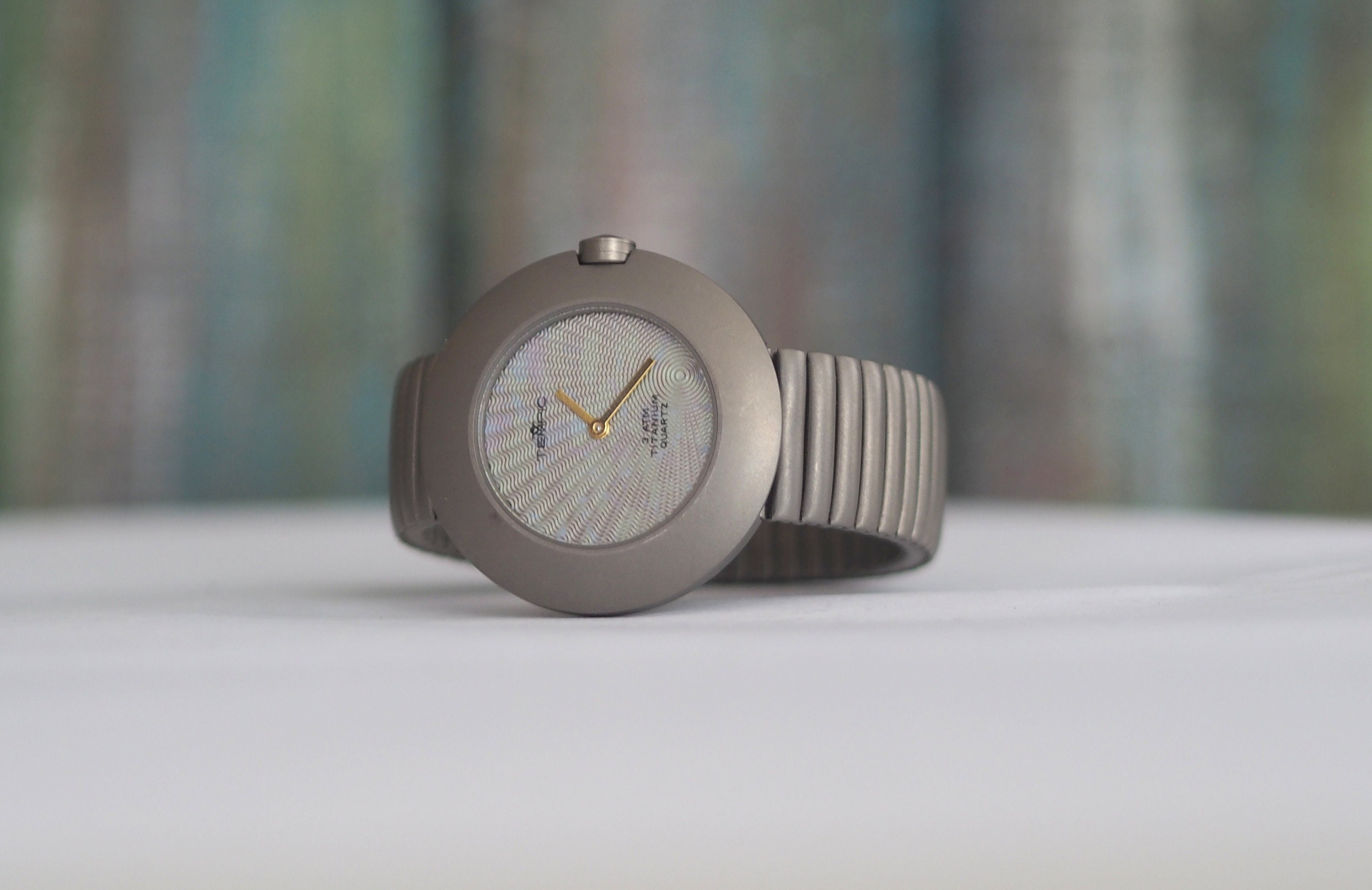 Titanium quartz watch sale