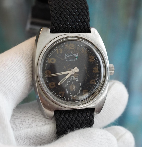 アスカニア　Askania Vintage Askania Air Space Watch: Swiss Military Style, 1960s