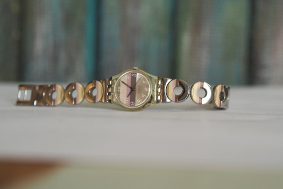 SWATCH  - Swiss made   womens Watch    ,  Vintage… - image 4