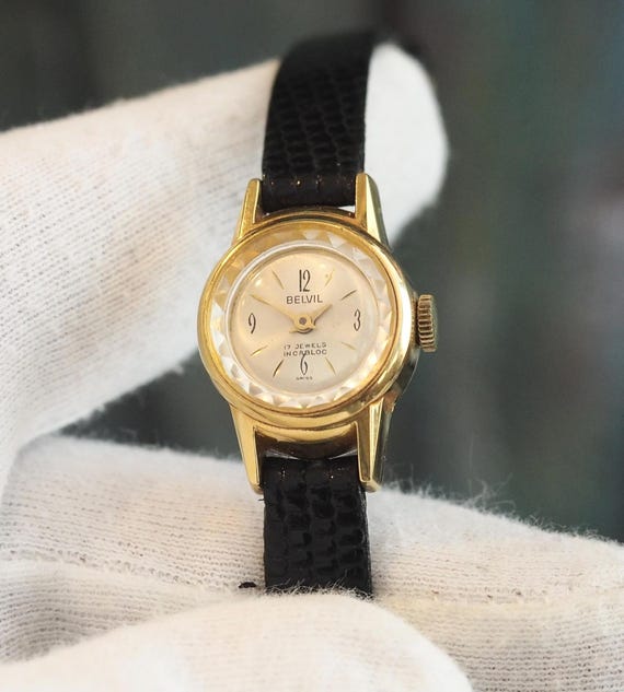 BELVIL - Vintage Swiss Made Mechanical Wind up Women