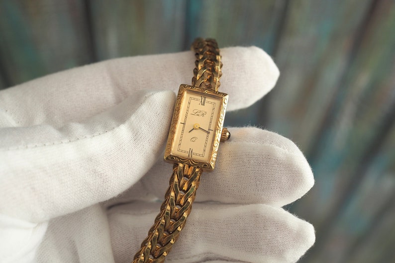 LaR vintage Swiss made bracelet quartz women's watch, mint condition, unworn image 1