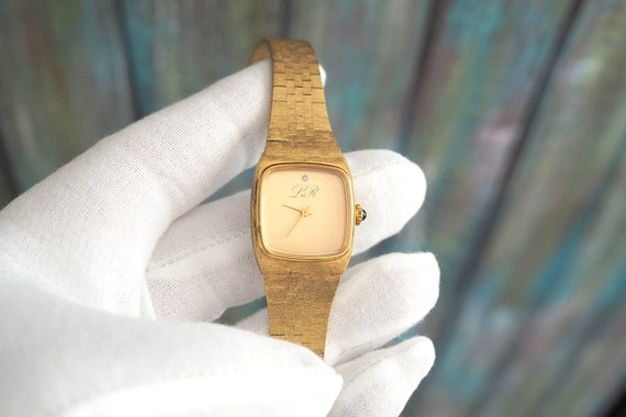 LaR - vintage Swiss made bracelet mechanical wind up women's watch, mint condition, unworn