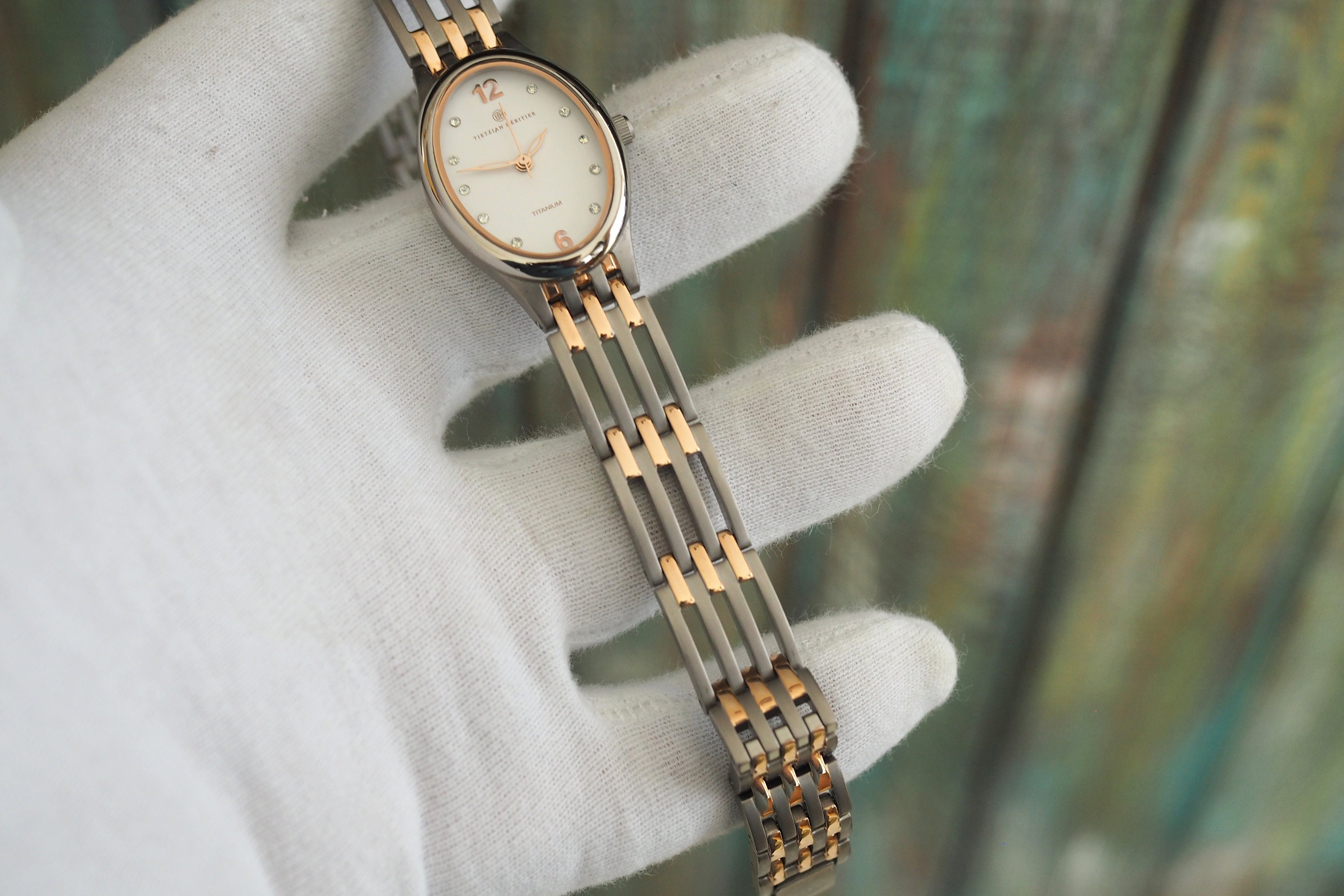 Tietzian Hèritier watch with a stainless steel bracelet and mother-of-pearl dial Buy Terahertz 285.00 ctw Japanese Movement Beaded Stretch  main image 4