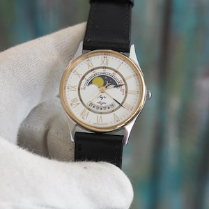 Orologio vintage Luch Moonphase – Orologio al quarzo URSS, numeri romani, cassa da 32 mm, orologio da collezione dell'era sovietica