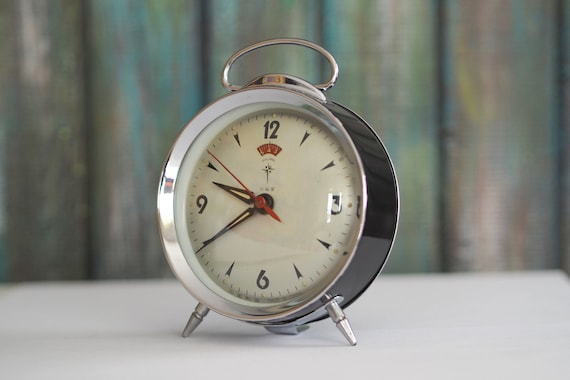 ヴィンテージ POLARIS アラームクロック ホワイト文字盤 Vintage Polaris Shanghai Alarm Clock: Mechanical Wind Up - Etsy