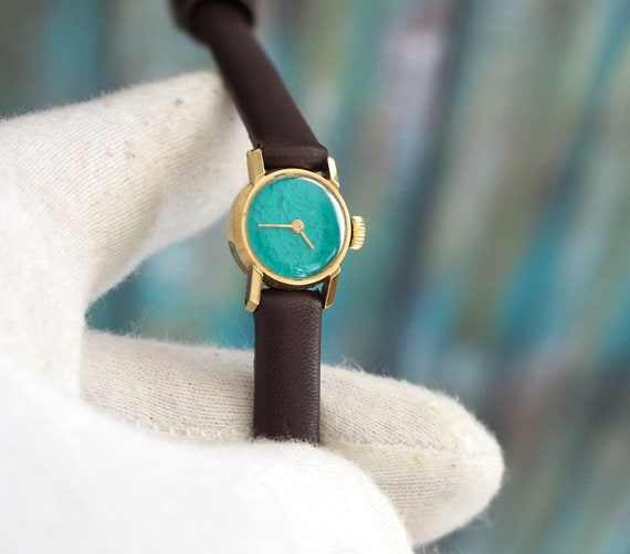 14k .585 Solid Gold Custom Made Mechanical Wind up Women's Watch