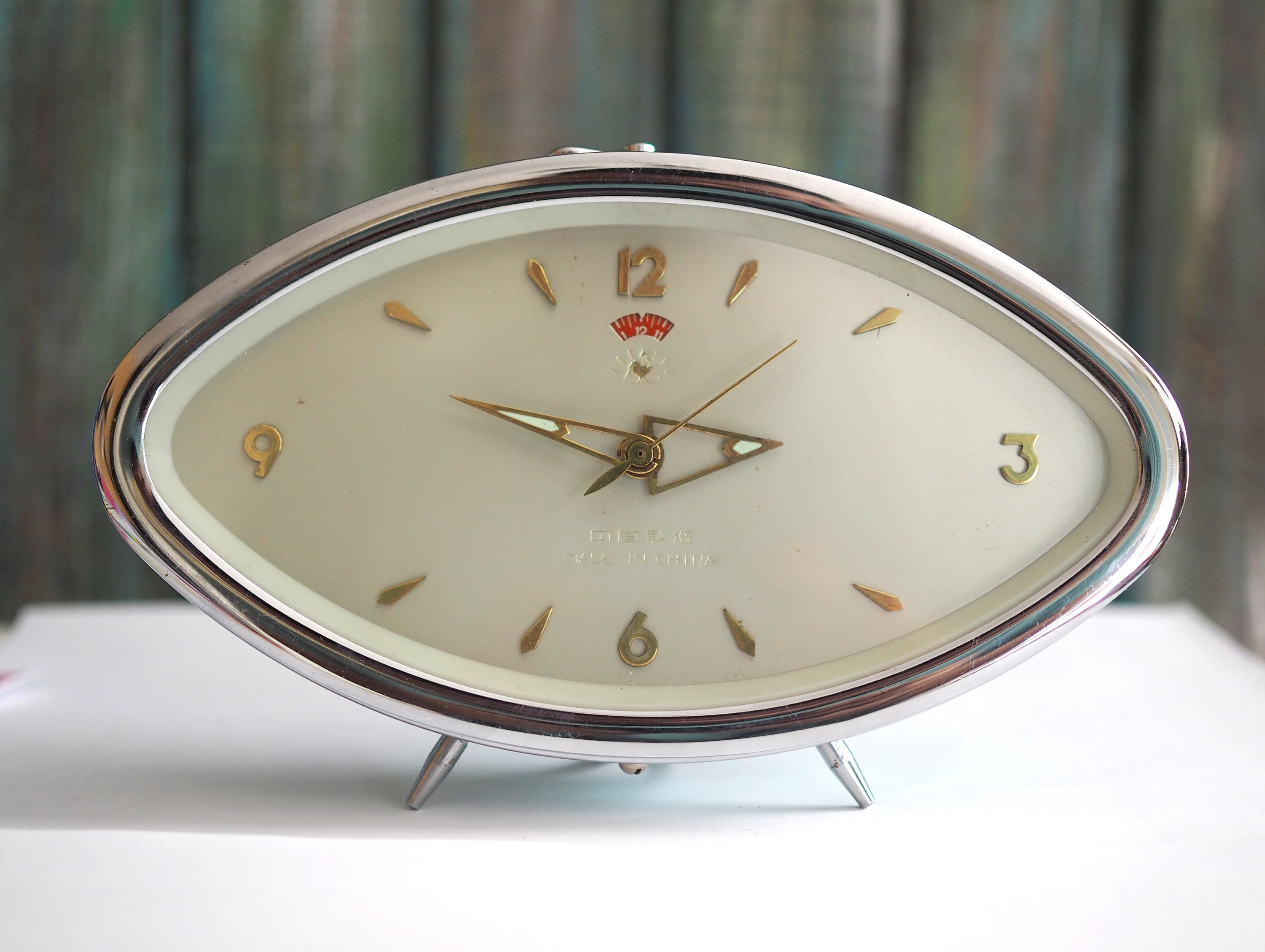 Shanghai Diamond Clock - 1970's Vintage Shanghai Diamond Space Afe