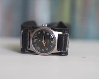 OLMA - ミリタリースタイルのスイス製メンズ腕時計 OLMA - 1950年代