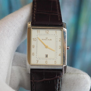 Orologio da uomo vintage al quarzo Nacar – Cassa rettangolare in acciaio inossidabile 30 x 41 mm, cinturino in pelle nuovo da 24 mm, datario analogico classico