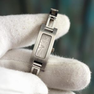 Gucci 3900L Ladies Watch | Stainless Steel Swiss Quartz | Box & Papers Included | Model 0053628