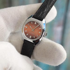 Vintage Osco Ladies Watch | 1970s Mechanical Wind-Up Watch | German-Made | Retro Style | Black Leather Strap