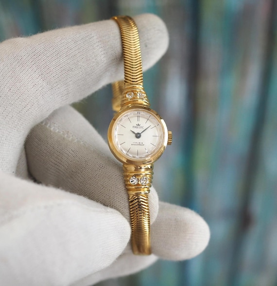 Montre Femme Avec Bracelet Strass – Neuve Sans Boîte