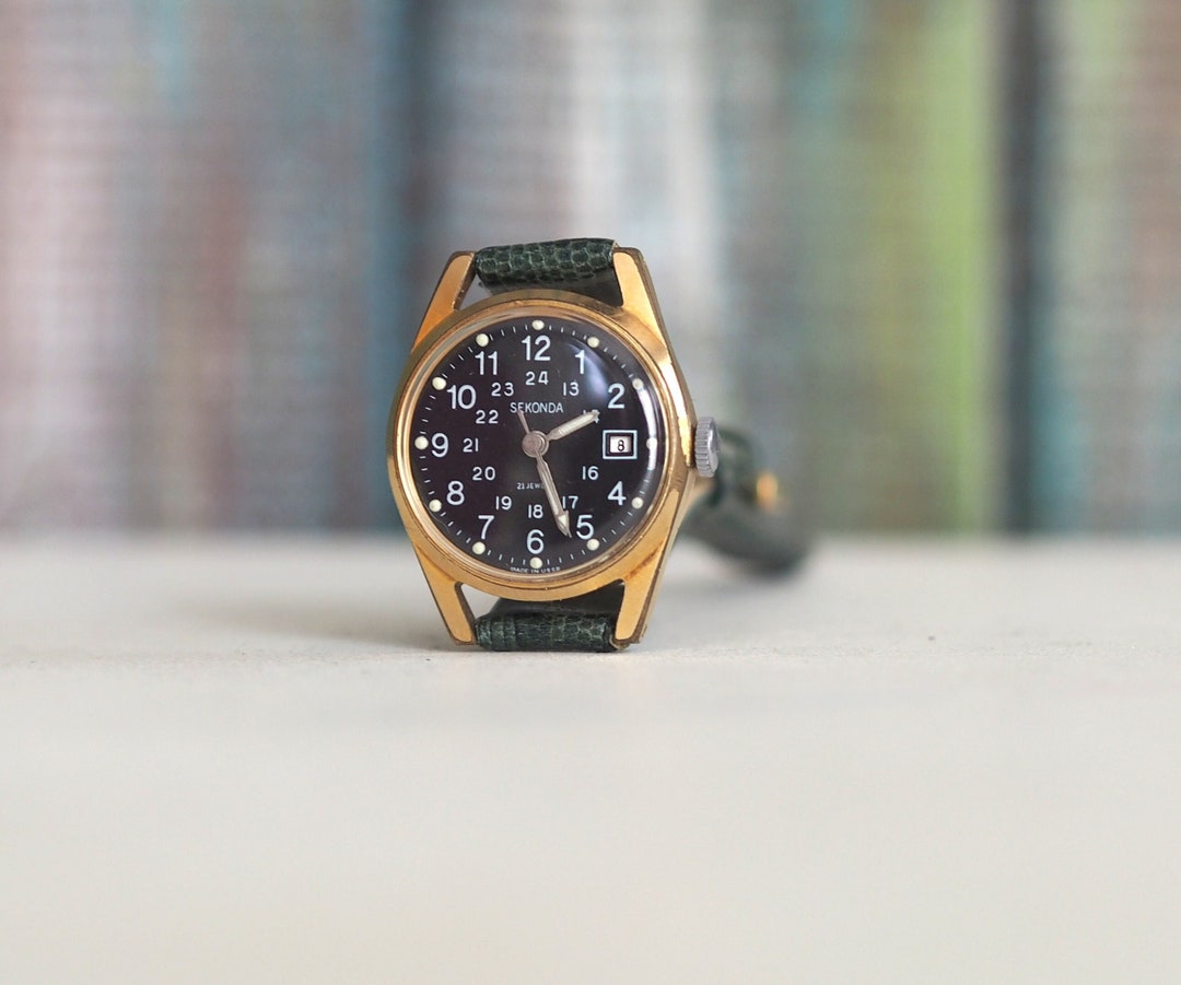 1970's USSR Mechanical Wind up Women's Watch SEKONDA Etsy