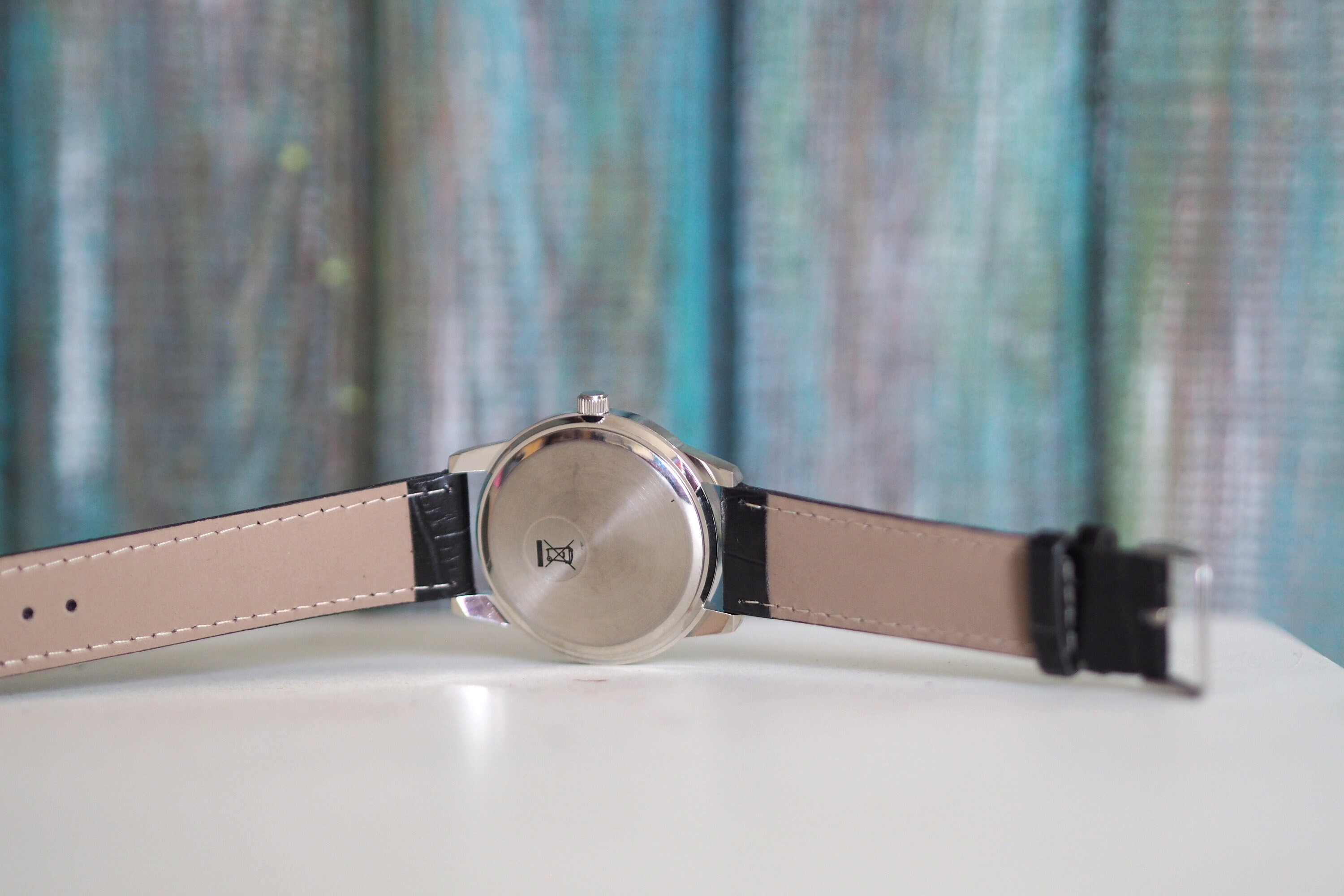 Montre Eiger P753 - Cadran Blanc, Bracelet Marron - Neuf Sans étiquette