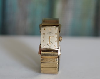 LORD ELGIN 14K solid gold case 670, Art Deco mechanical wind  up men's watch