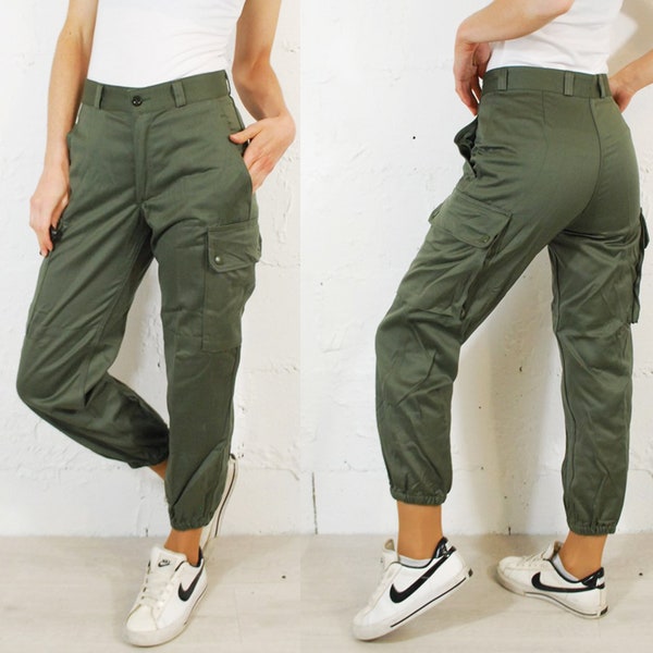French F1 F2 Vintage Camo Pants / High Waisted Army Cargo Trousers - Deadstock  - Green