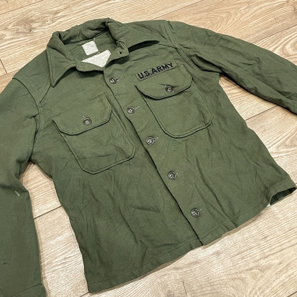 Camisa de lana de campo OG-108 del ejército estadounidense de la Guerra de Corea de la década de 1950 - XS S M L