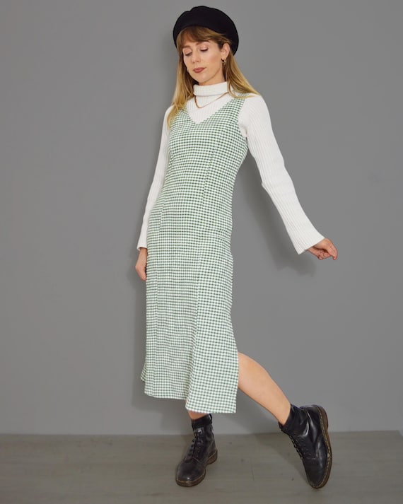 French Gingham Maxi Dress Vintage Style V Neck - Forest Green - Seersucker Check Full Length Midi - Adjustable - Sleeveless - Etsy New Zealand French Gingham Maxi Dress Vintage Style V Neck - Forest Green - Seersucker Check Full Length Midi - Adjustable - Sleeveless - Etsy New Zealand