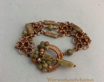 Pulsera de cota de malla japonesa radial hecha a mano con jaspe otoñal.